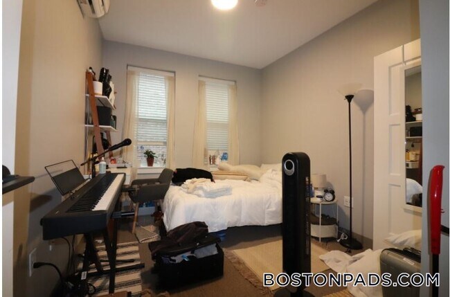 Building Photo - 100 Hemenway St