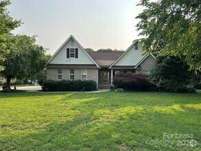 Building Photo - 127 Shoreview Dr