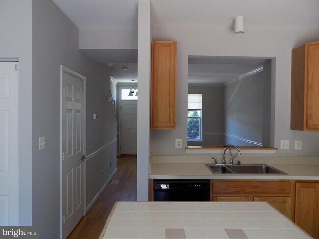 Foto del edificio - 1302 Roman Ridge Way