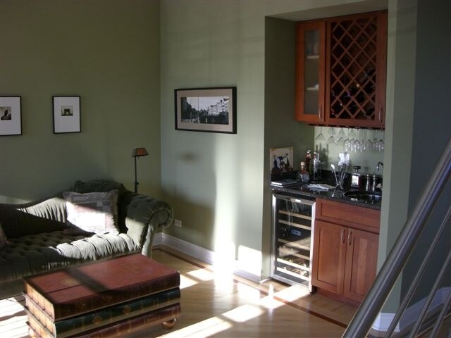Foto del edificio - 1233 N Bosworth Ave