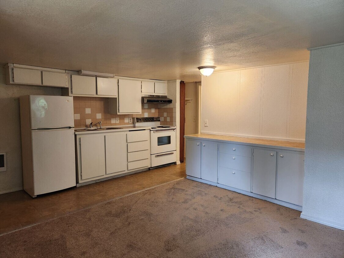 Primary Photo - 1 br, 1 bath House - 1107 Edwards Court E ...