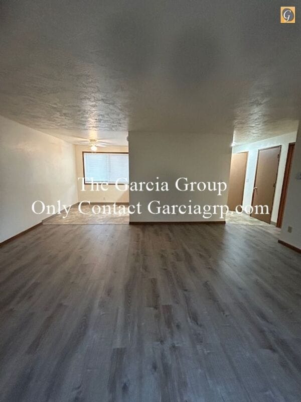 Building Photo - 581 Holmes Ln