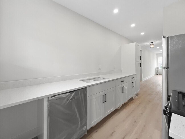 Foto del edificio - 6254 N Whipple St