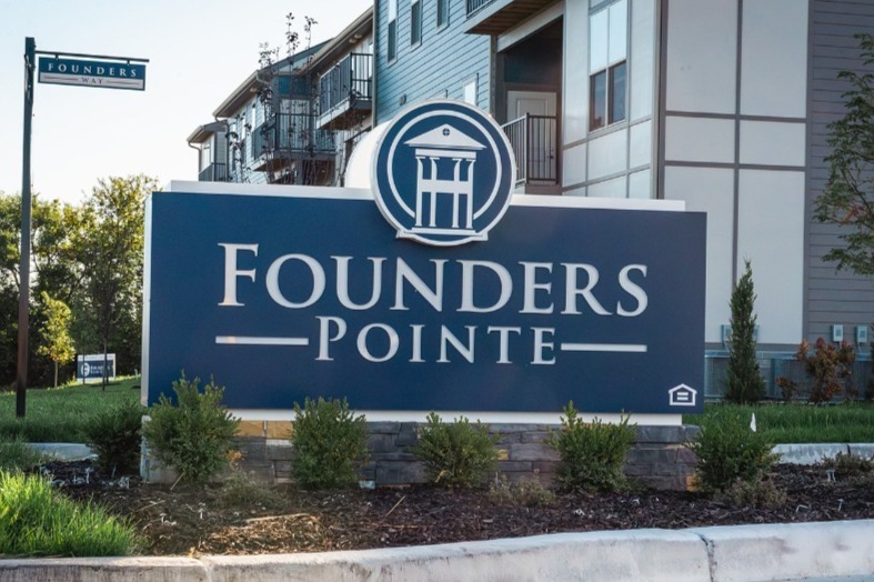 Foto principal - Founder's Pointe Apartments