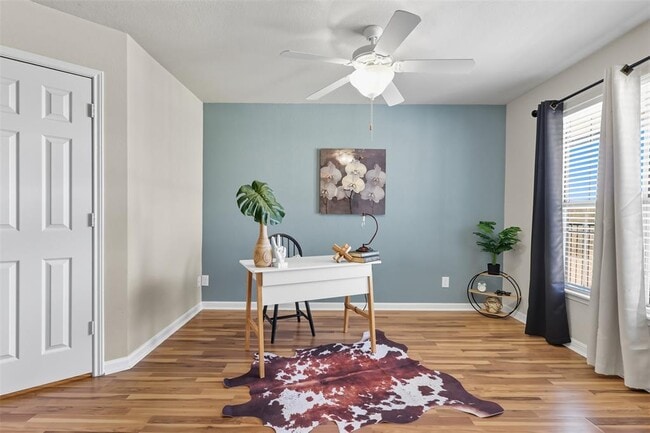 Building Photo - 7685 Northcross Dr