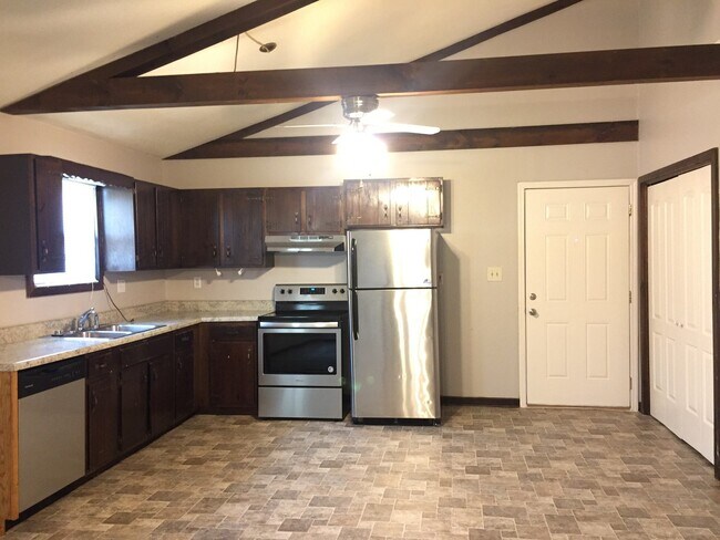 Foto del edificio - 2 Bedrooms 1 Bath house
