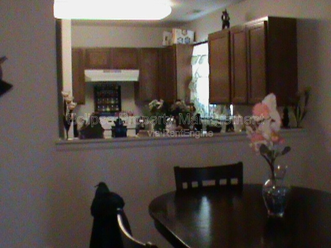 Foto del edificio - 2828 S Forest Ln