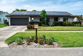 Building Photo - 5432 Sandhurst Cir S