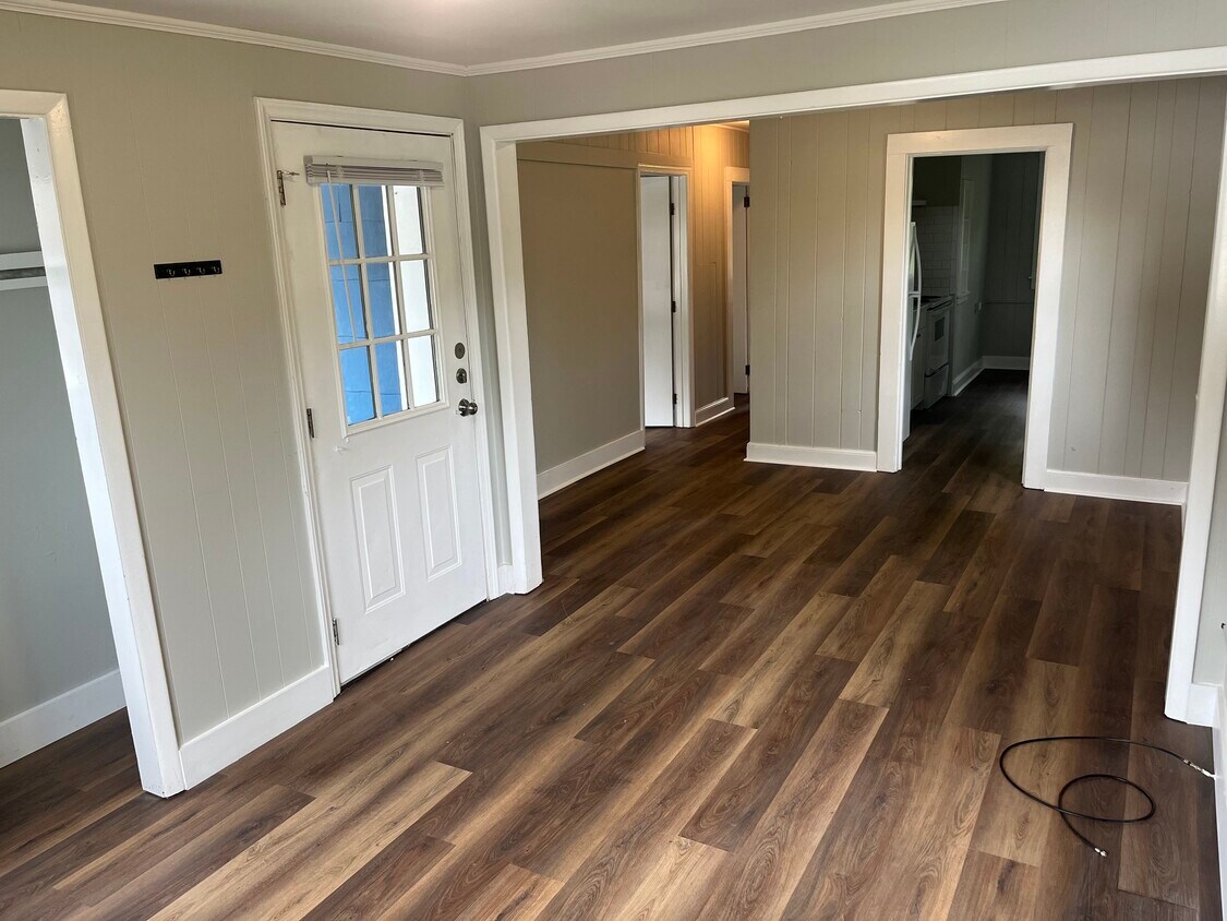 Living Room - 4 Farrwood Ave