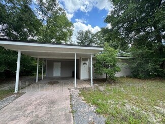 Building Photo - 7805 La Trec Dr