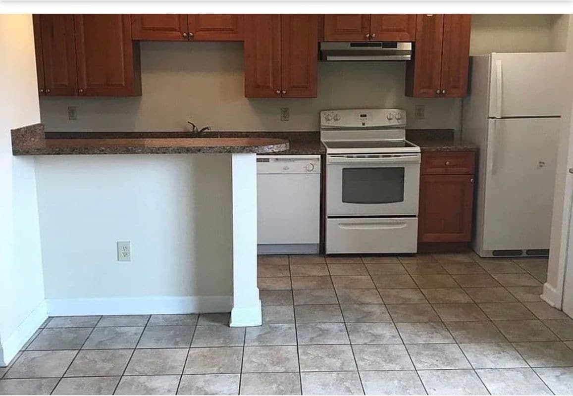 Building Photo - 19501 E 40th Dr