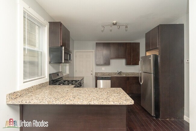 Foto del edificio - 2968 N Ridgeway Ave