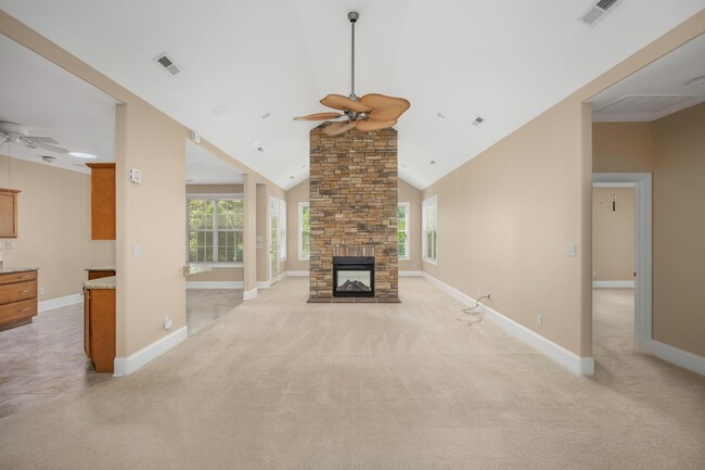 Foto del edificio - One Level Townhome