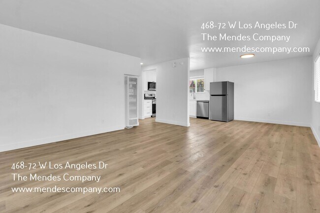 Foto del edificio - 468-72 W Los Angeles Dr