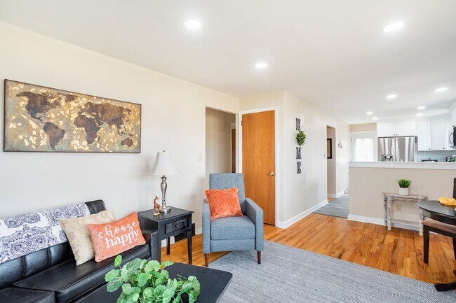 Foto del edificio - 2346 Pine St