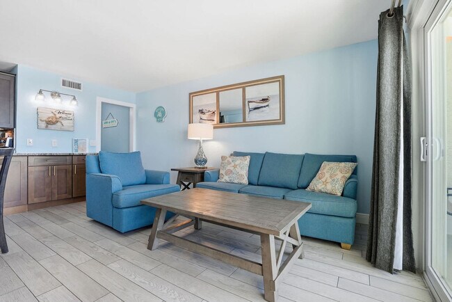 Foto del edificio - 8743 Thomas Dr