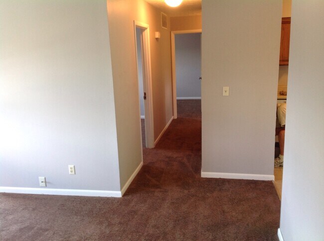 Building Photo - 4390 Valence Dr