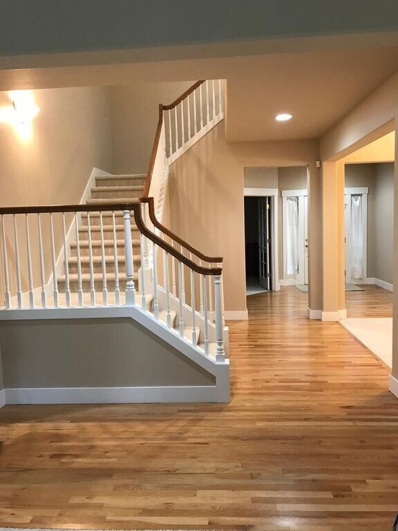Foto del edificio - Spacious Home in Desirable Fircrest