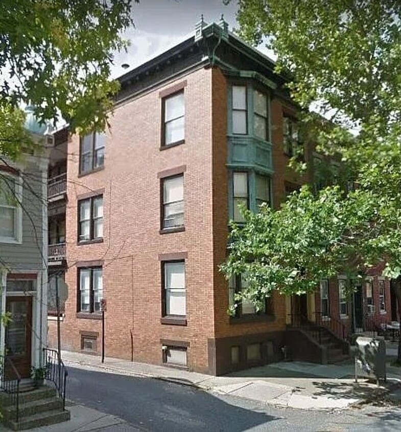 Primary Photo - 239 North St