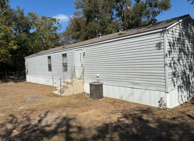 Building Photo - 7 Arroyo Dr