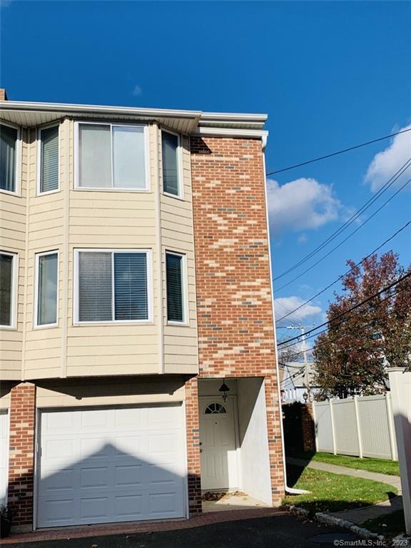 1611 Washington Blvd Unit 21, Stamford, CT 06902 Condo for Rent in