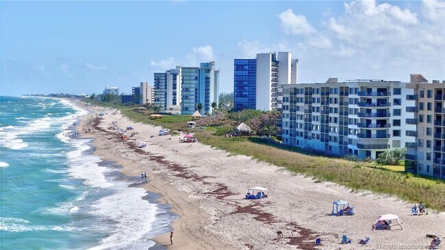 Building Photo - 10310 S Ocean Dr
