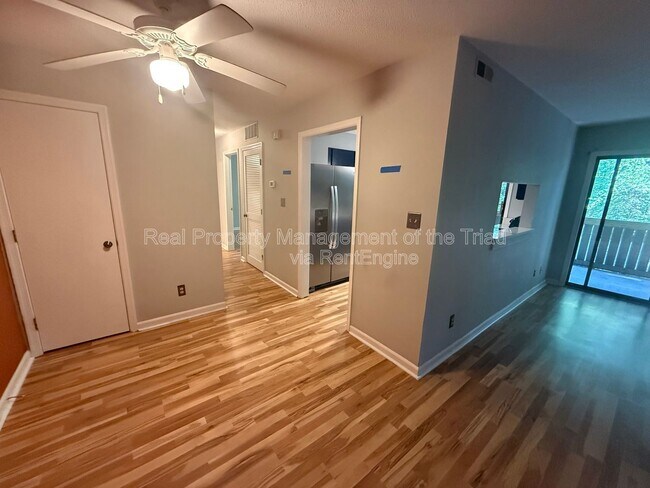 Foto del edificio - 2937 Oaktop Cir