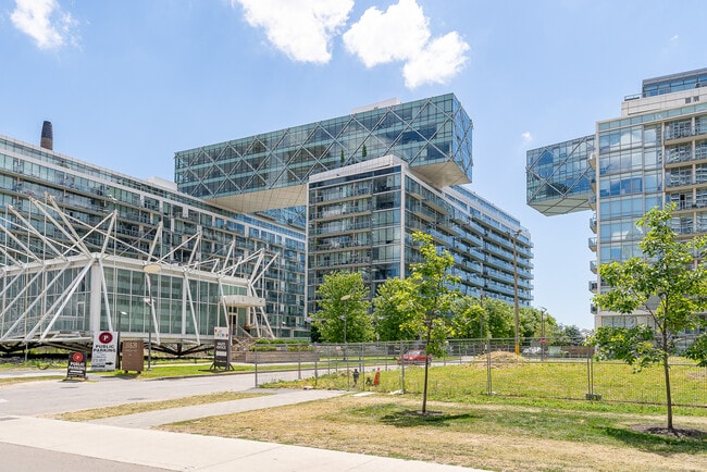 Building Photo - 39 Queens Quay E