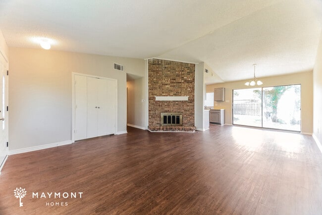 Building Photo - 2714 Stevens Point Ln