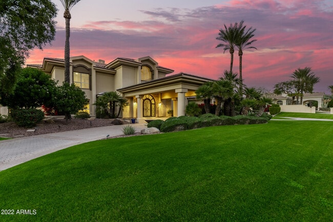 Building Photo - 7760 E Vaquero Dr