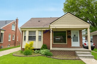 Building Photo - 9992 Hemingway St