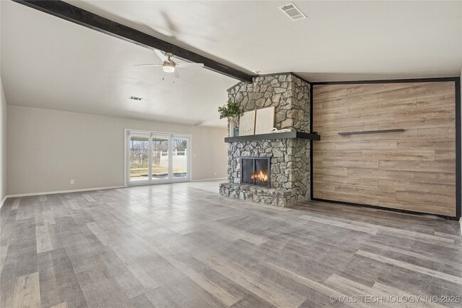 Foto del edificio - 7450 N 117th E Ave