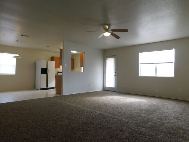 Foto del edificio - Available NOW!!!! Gorgeous 1 story, 3 bedr...