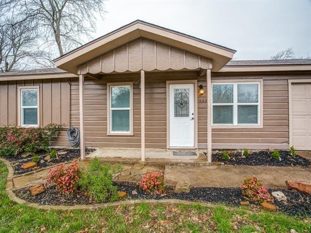 Building Photo - 533 NW Lorna St