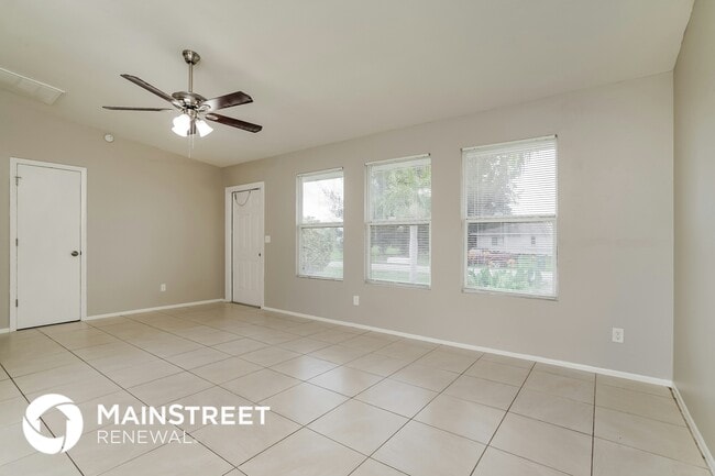 Foto del edificio - 823 NE 18th St
