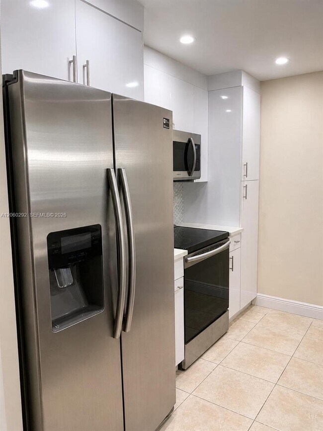 Foto del edificio - 9568 SW 1st Ct