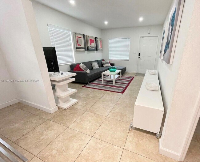 Foto del edificio - 2732 NW 31st St