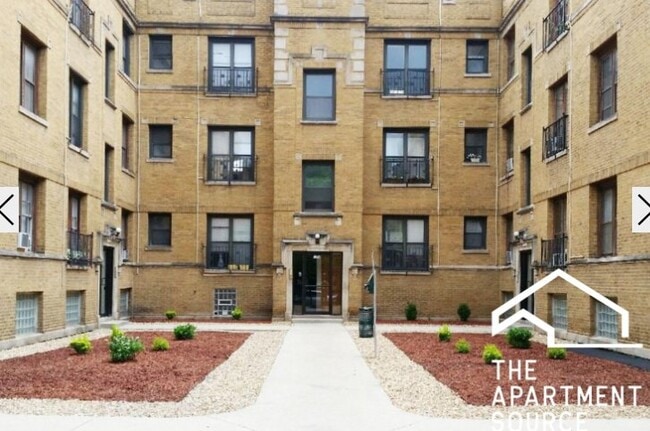 Foto del edificio - 730 W Roscoe St