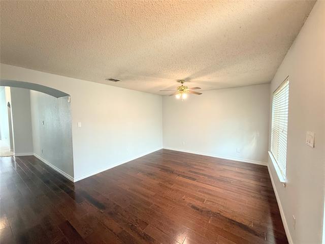 Foto del edificio - 4275 Cave Cove Ct