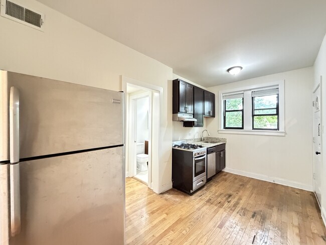 Foto del edificio - 4125 N Ashland Ave