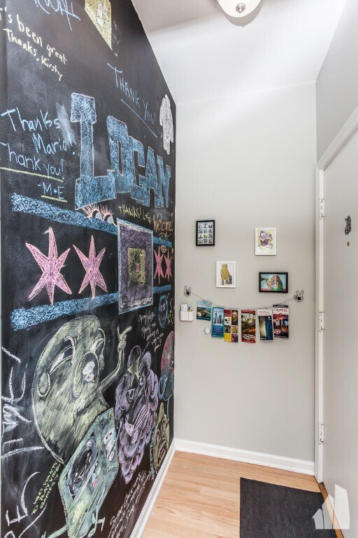 Foto del edificio - 2848 N Christiana Ave