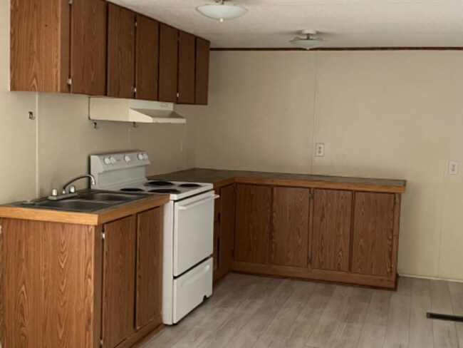 Building Photo - 135 Pr Rd 6786