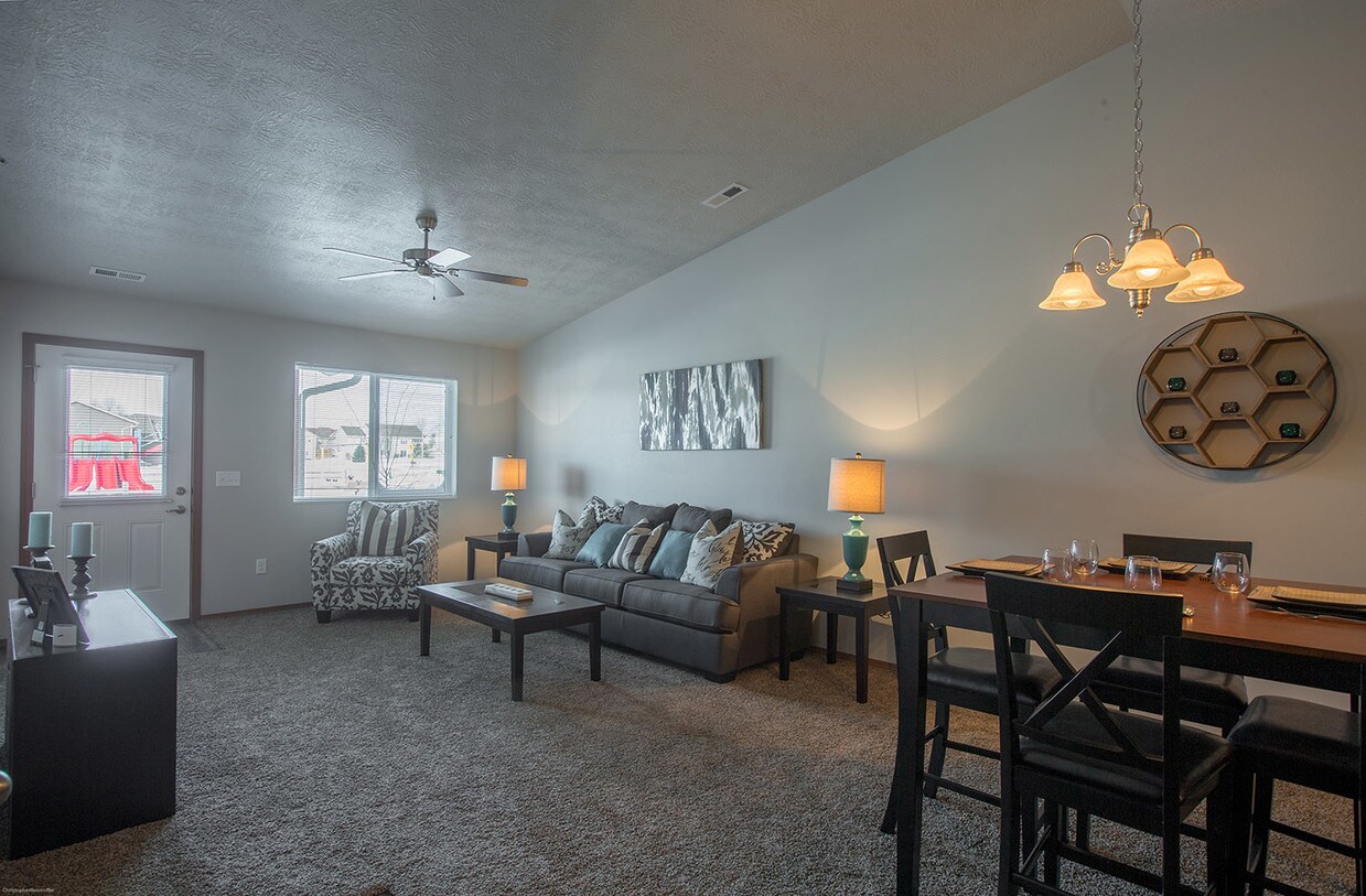 Augusta Townhomes Apartments Brandon, SD