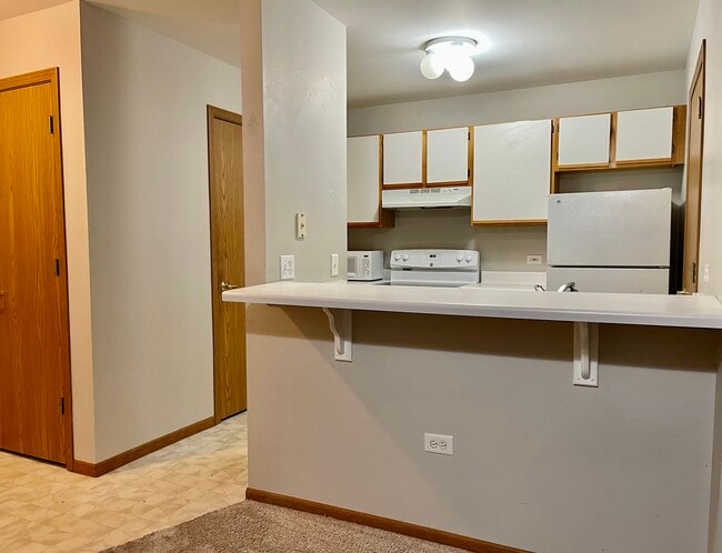 Building Photo - 1520 W Sand Bar Ct