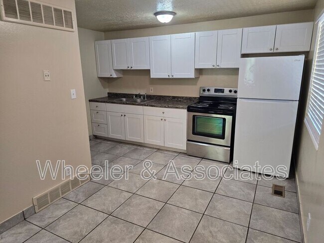 Foto del edificio - 3070 Eccles Ave