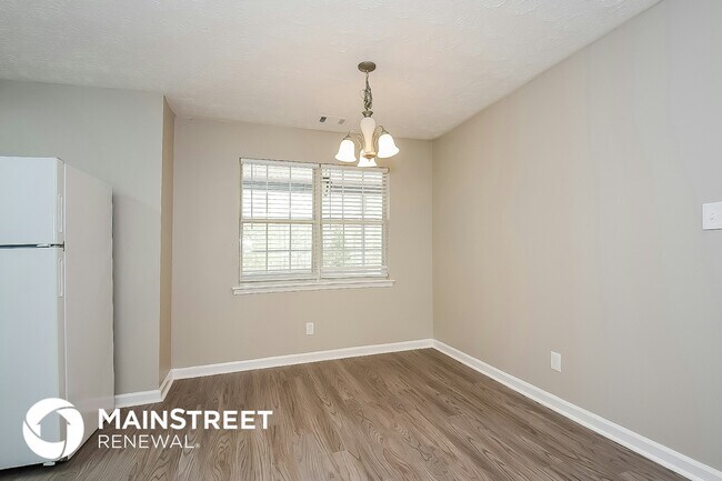 Foto del edificio - 1635 River Glen Rd