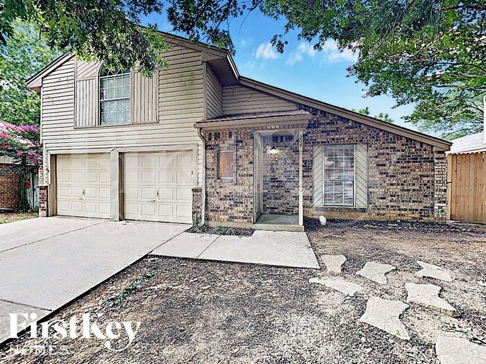Foto principal - 504 Mockingbird Dr
