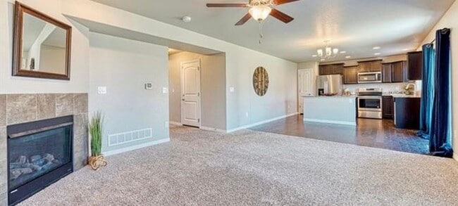 Building Photo - 6793 Galpin Dr