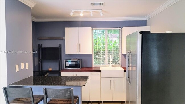 Foto del edificio - 5620 SW 5th Terrace