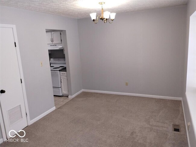 Foto del edificio - 7434 Melanie Ln